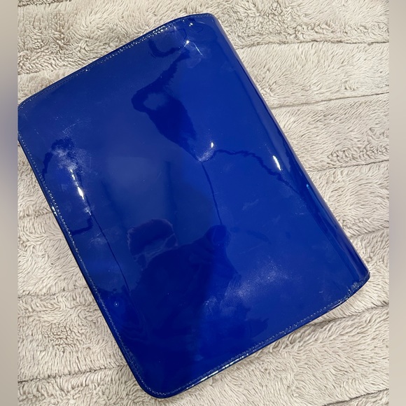 Gucci Royal Blue Patent Bright Bit Clutch with strap - Picture 7 of 10